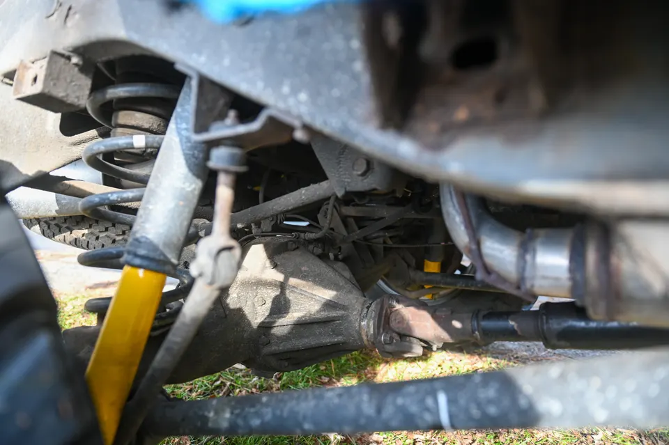 Suspension coil shock and bump stop under load