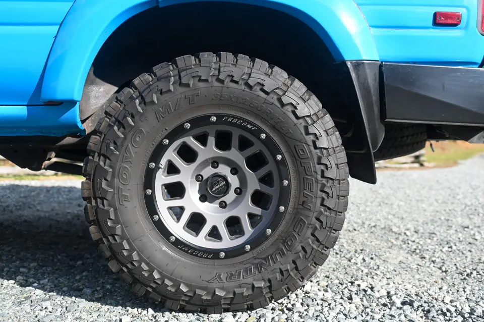 Promax wheel with Toyo mud terrain tire