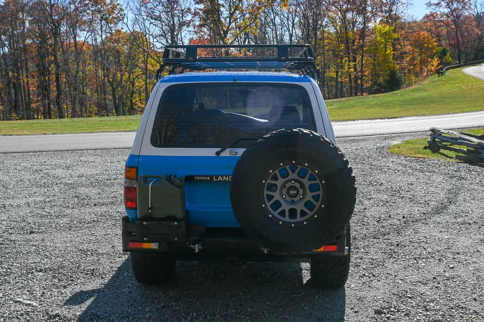 Land Cruiser rear view