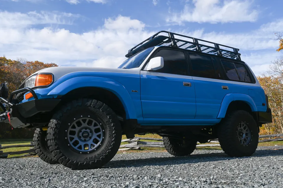 Land Cruiser low angle front three-quarter